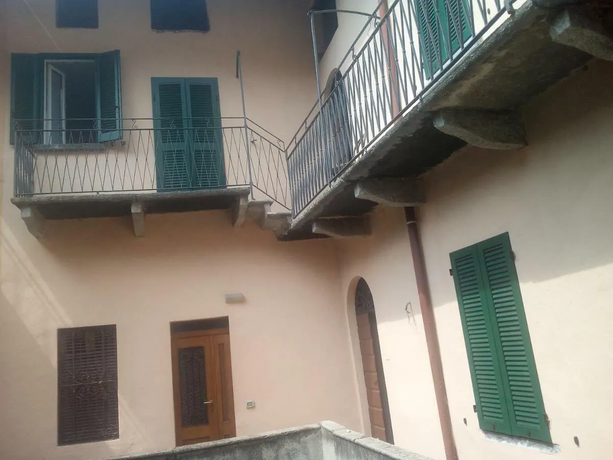Casa Valli Lezzeno 0*,